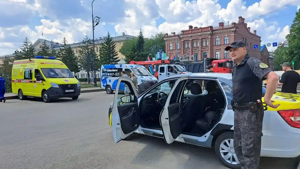 Команда «Барс» обеспечила порядок на детском городском празднике