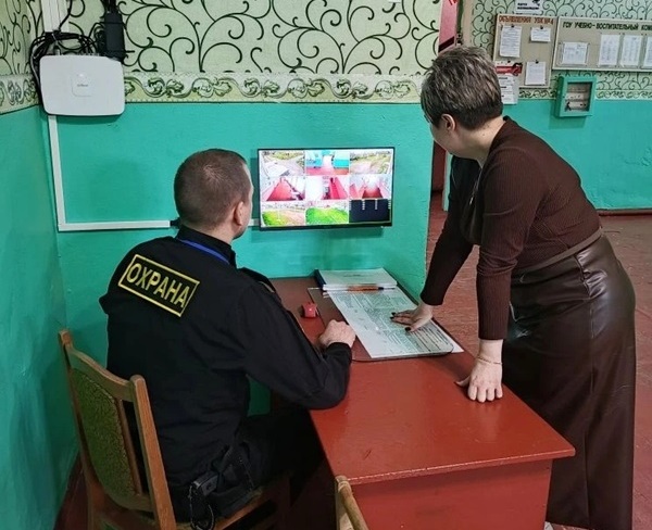 «Барс» продолжает безвозмездно обеспечивать безопасность образовательных учреждений на новых территориях