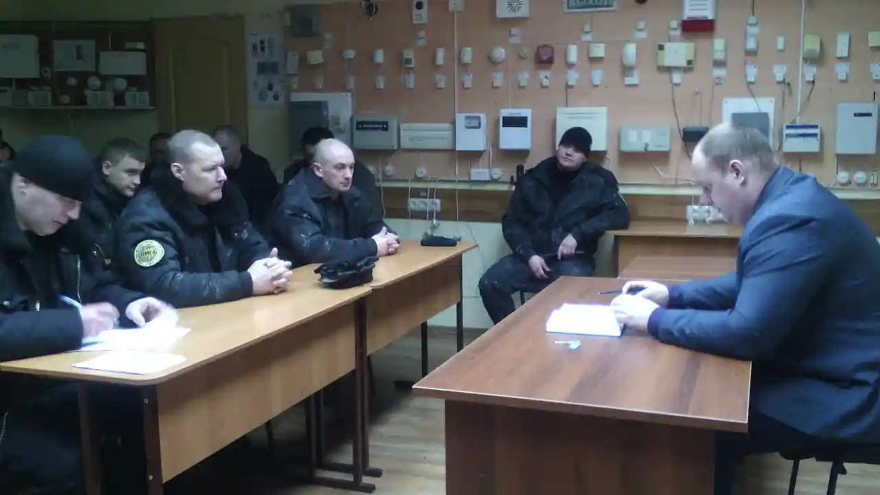 Сотрудникам ГБР рассказали об алгоритмах действий при пожаре