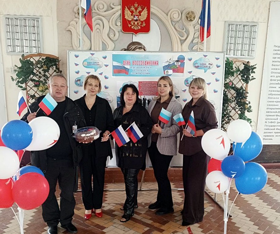 «Барс» поздравил детские сады ЛНР с Днём воссоединения