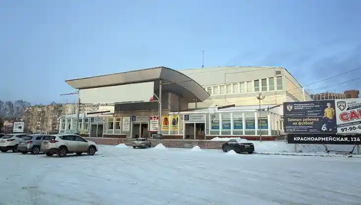 Под охраной «Барс» в Томске прошел концерт Нурлана Сабурова