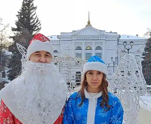 «Барс» поздравляет друзей с наступающим Новым годом