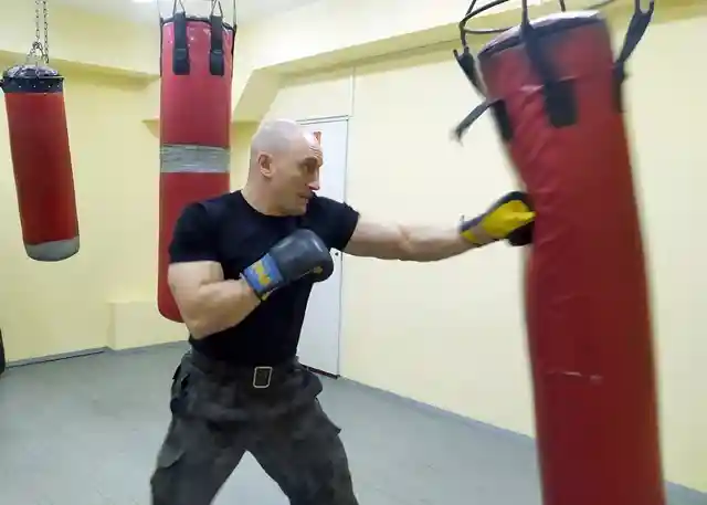 Тренировки для бойцов ГБР «Барс»  – дело привычное