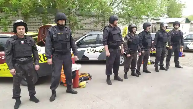 «Барс» провел сезонный смотр экипажей ГБР