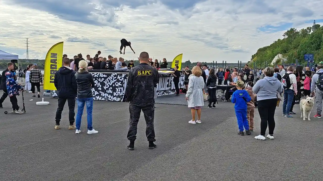 Когда город Томск отдыхает – команда «Барс» работает