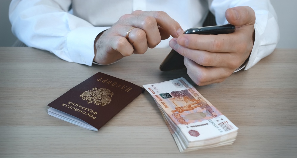 Кому грозит проверка за переводы на карту, а кому нет — полный разбор от ФНС