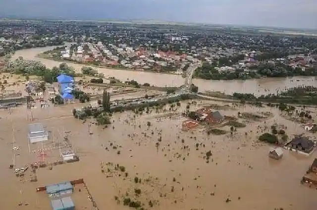 Как действовать во время наводнения и после него