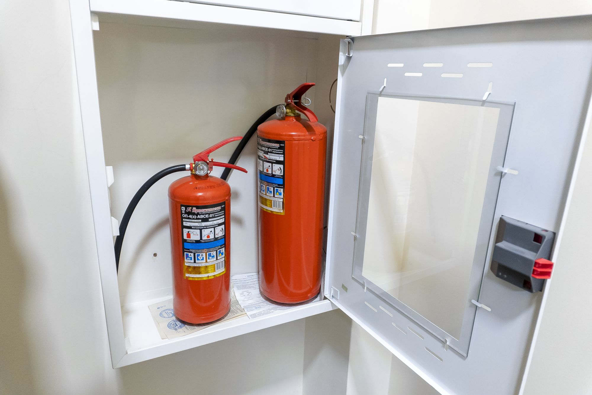 Огнетушители: что внутри и как это работает?