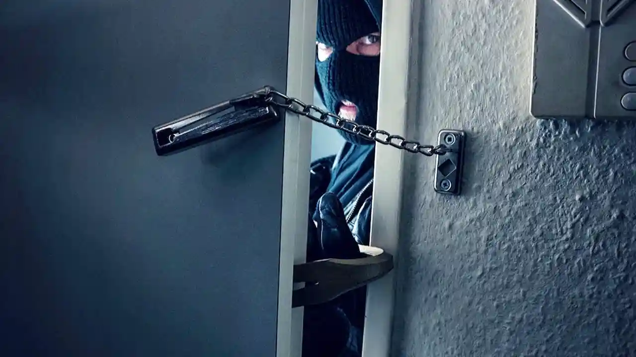 Уязвимые места в квартирах и жилых домах, через которые обычно проникают воры