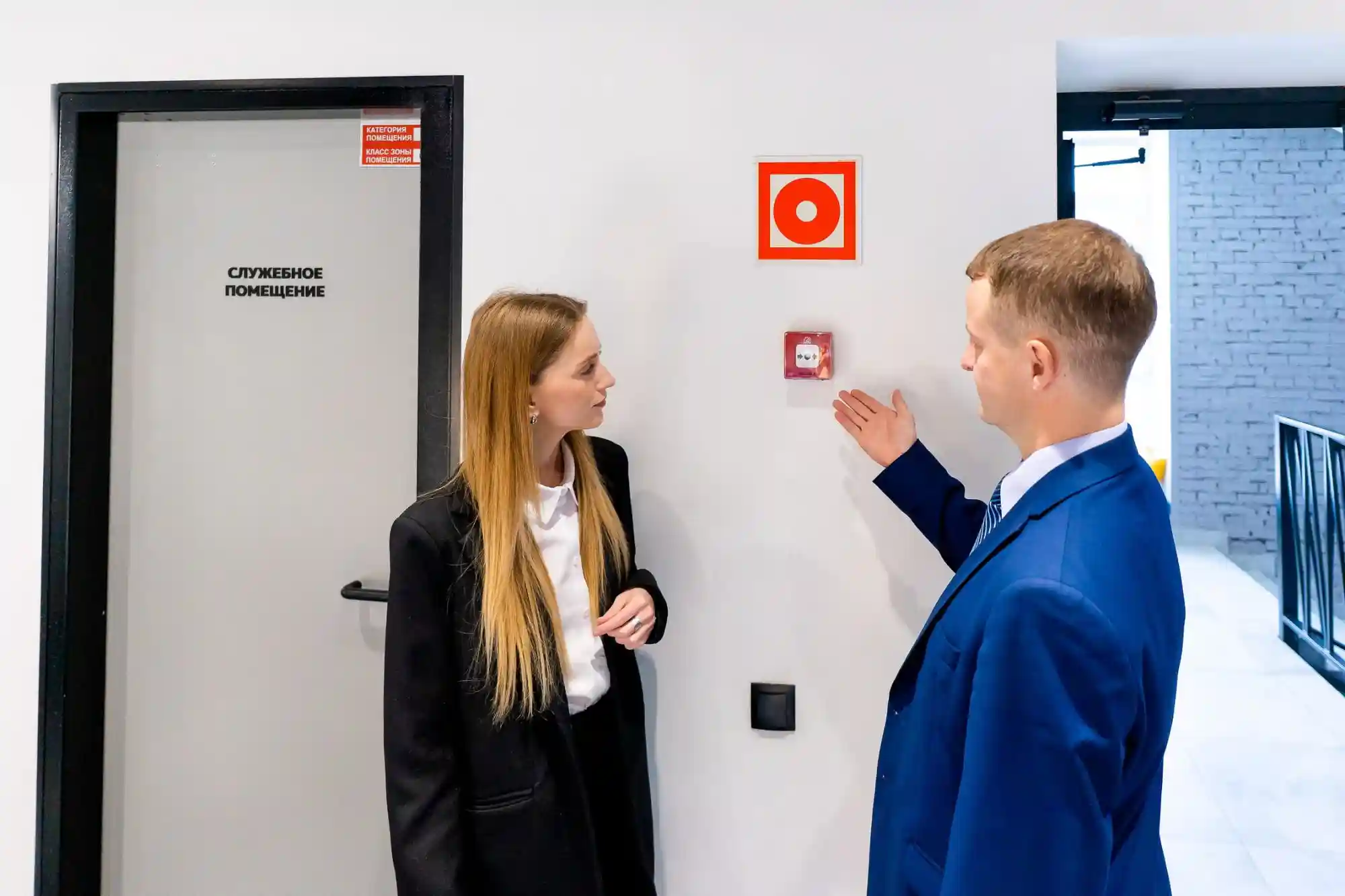  Лайфхак, как действовать сотрудникам офиса при пожаре?