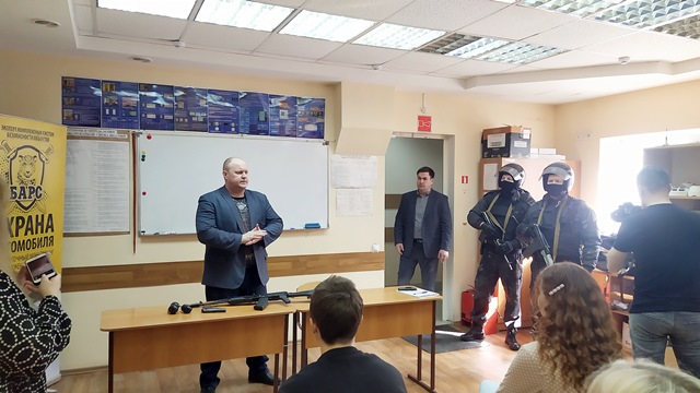 «Барс» провел День открытых дверей для студентов Томского финансово-юридического техникума
