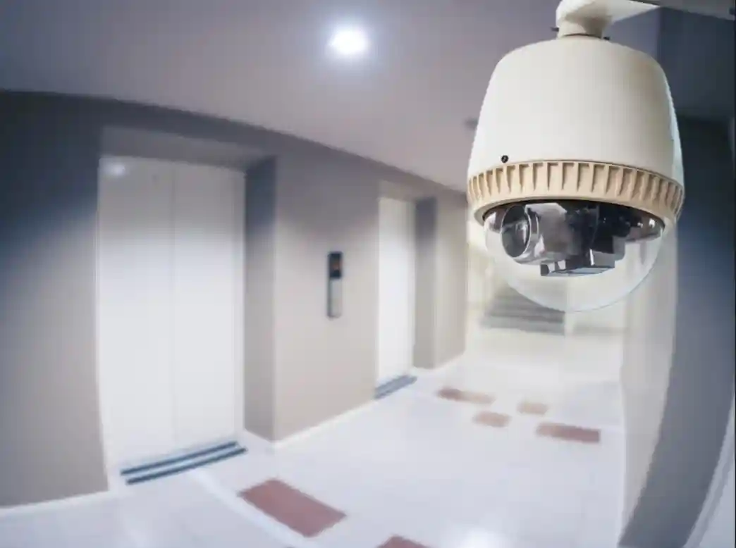 Видеонаблюдение в подъезде как инструмент поимки преступника